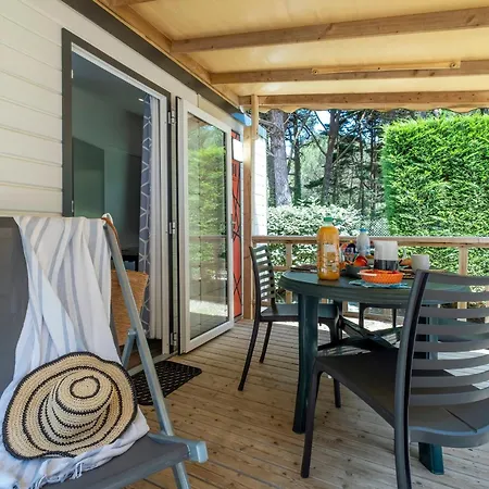 Camping Le Suroit 3*