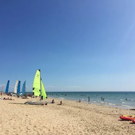 Κάμπινγκ Le Suroit