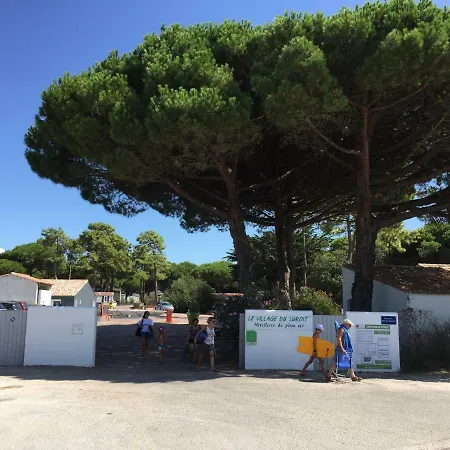 Le Suroit Κάμπινγκ 3*