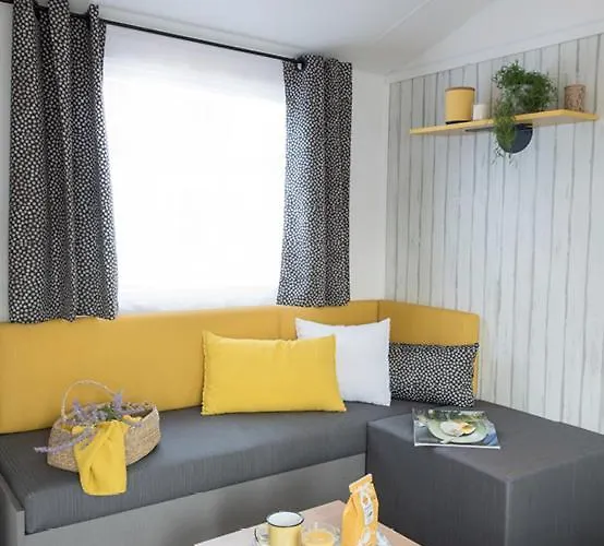 Campsite Le Suroit 3*