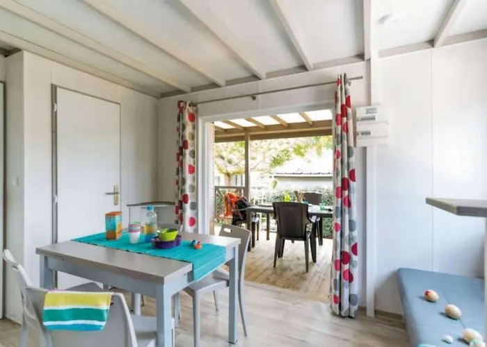 Campsite Le Suroit Le Bois-Plage-en-Re